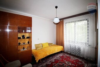 Starší rodinný dom s veľkým pozemkom na predaj Šoporňa, 3787 - 15