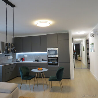 SENEC – NA PRENÁJOM - exkluzívny 3 izbový byt v novostavbe v - 15