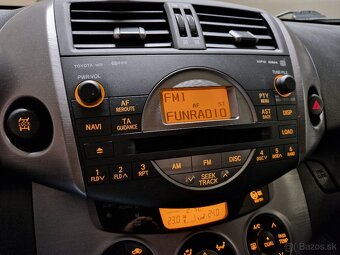 Rav4 8x kolesá 2.0 benzín 112kW 4x4 AWD - 15