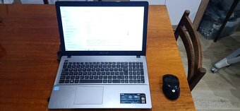 Predam v 100% stave Asus X550CA - 15