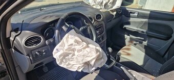 Ford Focus FL 1,6i 74kw kód motora: SHDC - 15