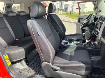 Toyota FJ Cruiser - 15