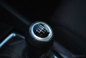 Mazda 3 1,5i  Skyactiv G100 ,Kúpená v SR,129 500km,1.Majiteľ - 15