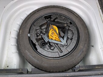 Škoda Octavia 3 kombi 2.0 TDI, 110 kW - 15