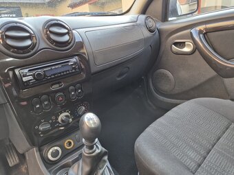 Dacia Duster 1.5 dci 4x4 - 15