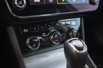 Škoda Superb Combi 2.0 TDI DSG - 15