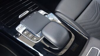 Mercedes-Benz A 180 d hatchback - 15