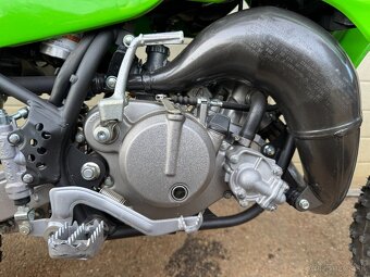 Predám /takmer/ nový motokrosový motocykel Kawasaki KX 65 - 15