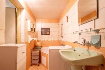 EXKLUZÍVNE IBA U NÁS RODINNÝ DOM VYHNE, POZEMOK 820 M2 - 15