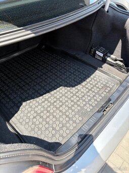 BMW 525i e60 -141kw, r.v. 2004 + nové zimné prezutie - 15