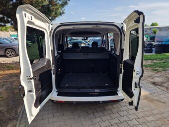 Fiat Dobló Combi 1.6 MultiJet SX 105k M6 (diesel) kup.SR - 15