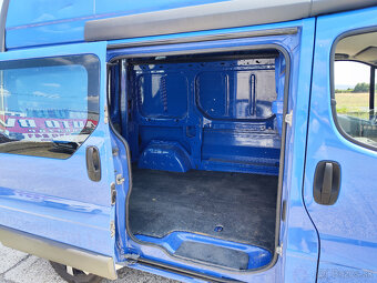 Renault Trafic - 15