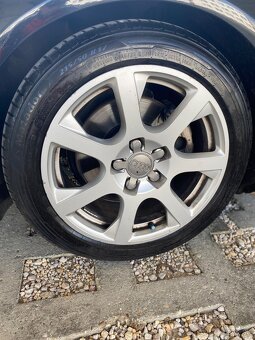 AUDI A4 B8 2.0TDI - 15