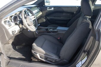 Ford Mustang 155kW (2004) - 15