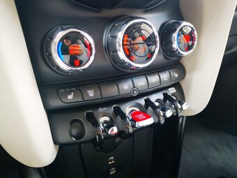 MINI Cooper S - 2023 - 5700km - Záruka - 15