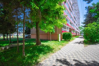 Pôvodný stav - Veľký 2i 68m2 + loggia na sídlisku Roveň - 15
