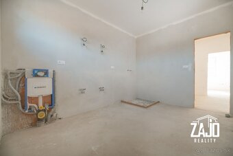 Priestranný rodinný dom v novovybudovanej lokalite Trenčíne - 15
