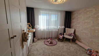 Na predaj 9 izbový rodinný dom v meste Šurany - 15