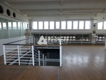 Obchodno-skladový priestor so vstavanou administratívnou čas - 15