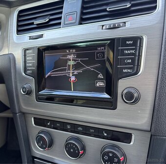 Volkswagen Golf 1.6TDI 77KW ACC,NAVI,PANO - 15