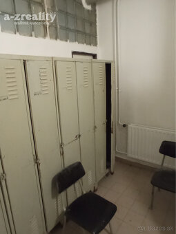 Znížená cena Komerčný objekt v Zemianskej Olči na predaj - 15