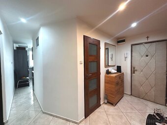 PREDAJ - 3 izbový byt s balkónom, Okružná ulica, Rožňava - 15