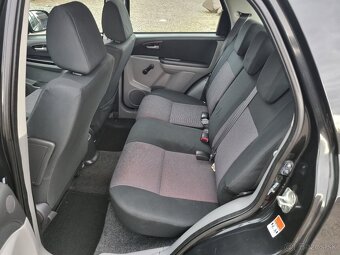 SUZUKI SX4 1,6i 4x4 - 15
