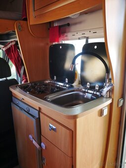 Predám Autokaravan Ford Transit 2.2 TDCi - 15