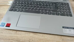 Lenovo Ideapad 330s - intel i5 8gen, 256GB SSD, bat 4hod - 15