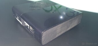 XBOX 360 E - 15