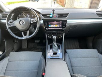 Škoda Superb 2018 - 15