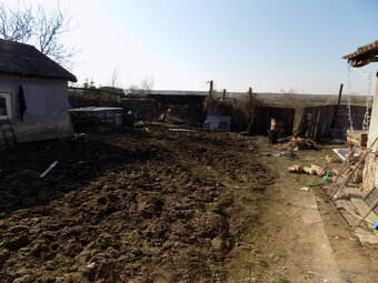 Na predaj domček v Rúbani s krásnym pozemkom  3436m2 vhodné  - 15