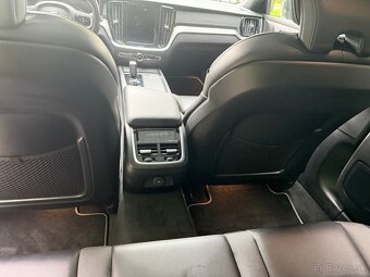 Volvo V60 B4 R-Design, diesel, 2021 - 15