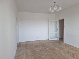 PREDAJ - 2-izbový byt s troma balkónmi - Nitra, Centrum - 15