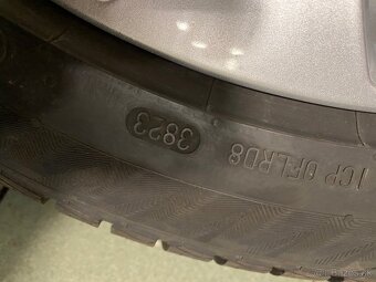 Zimná sada Mercedes Benz 5x112 r18 245/45 - 15