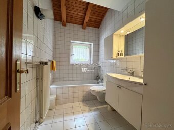 Trojposchodový, veľkorysý objekt na bývanie, vhodný na obcho - 15