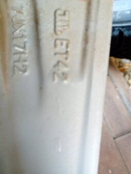 Seat 2xR17/ORIG.DISKY/ZIMNÉ PNEU - 15