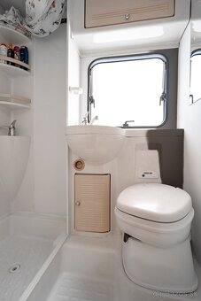 Autokaravan Ford Rimor - 15