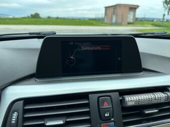 BMW Rad 3 Touring 320d A/T - 15