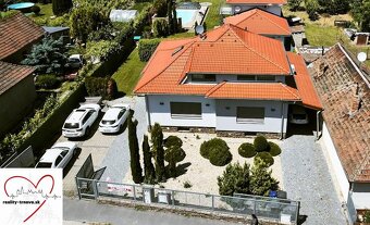 Dva samostatné dvojpodlažné domy na veľkorysom pozemku - 15