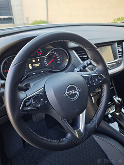 Opel Grandland X 1.2 TURBO automat 1.majiteľ - 15