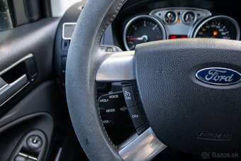 Ford Kuga - 15