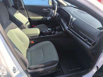 Kia Sportage 1.6 T-GDi FWD 7DCT MY25 EDÍCIA 30 - 15