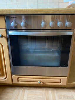 Kuchynská linka z Nemecka so spotrebičmi - 15