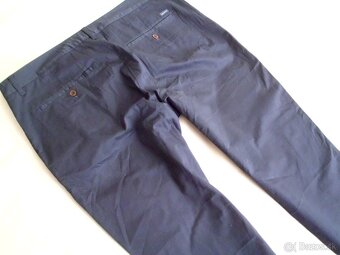 Gant Fryda slim pánske 7/8 chino nohavice  L - 15
