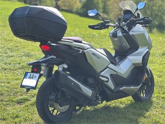 Honda ADV 350 Smart TOP BOX - 15