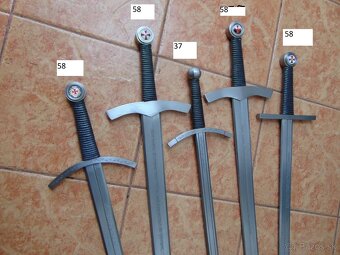 predám  viking  sekeru s motývmi - 15