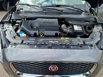 Jaguar E-Pace 2.0 diesel I4 R-Dynamic Base AWD A/T - 15
