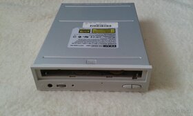 7x Interné CD/DVD mechaniky 5,25" PATA/IDE/EIDE - 15