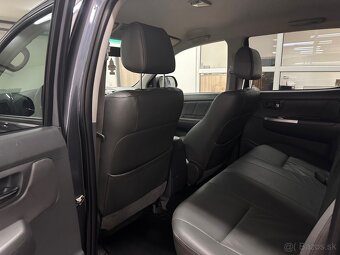 Toyota Hilux 3.0 A/T 2014 - 15